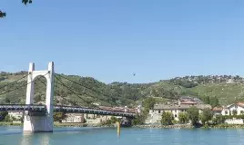 Rives de Condrieu infrastructure